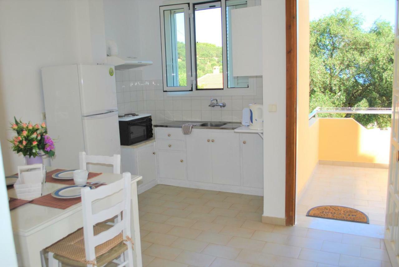 Lefkothea Apartments Kassiopi Buitenkant foto