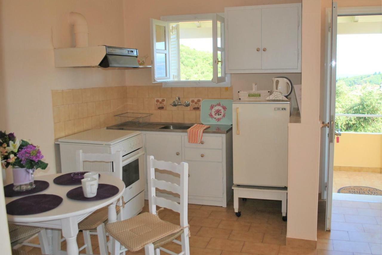 Lefkothea Apartments Kassiopi Buitenkant foto